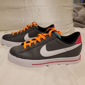 Nike Sweet Classic Sneaker, Size 7, Gray